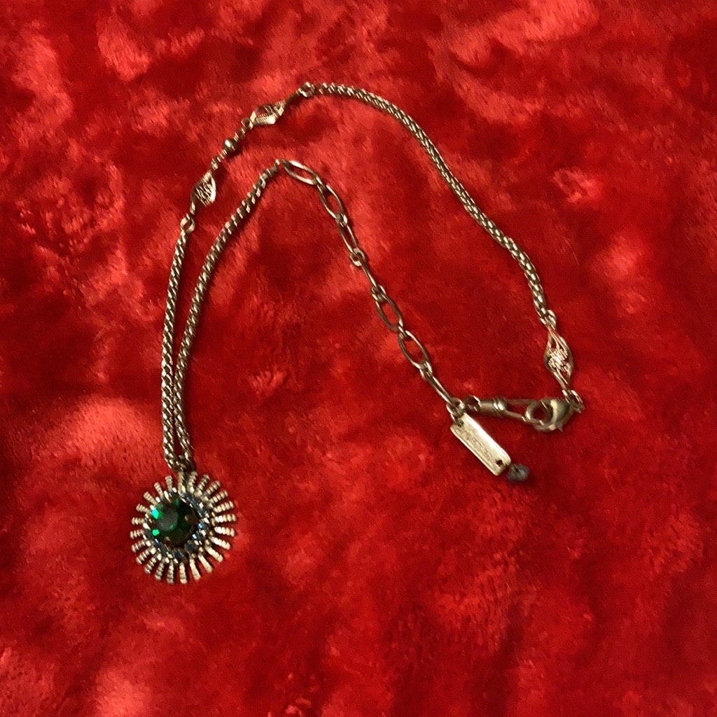 Mariana Sunburst SilverGreen Necklace 89$